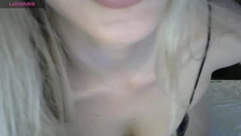 Snapshot of lizasweetyy chatting on 21, 3, 2026 LizaSweetyy online show from 21, 3, 2026