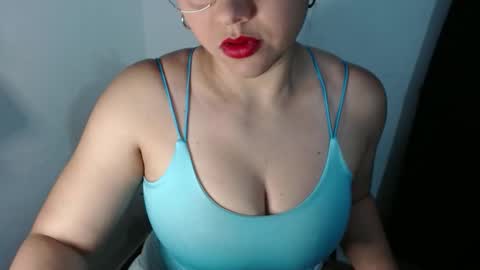Snapshot of lizbodu chatting on 5, 10, 2025 Lizze Bodu 3 online show from 5, 10, 2025