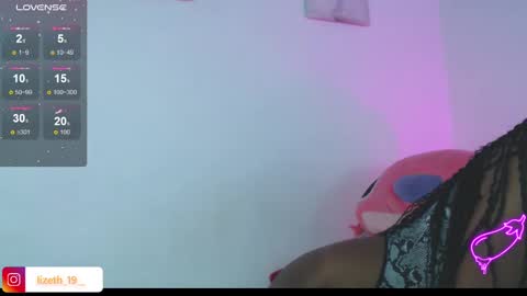 Snapshot of lizethdahyan_19 chatting on 11, 12, 2024 liz online show from 11, 12, 2024