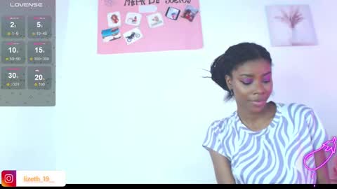 Snapshot of lizethdahyan_19 chatting on 12, 12, 2024 liz online show from 12, 12, 2024