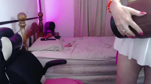 Lizi Chery Strawbery online show from 6, 2, 2025