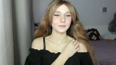 Snapshot of lizza_a chatting on 24, 3, 2026 lizza_a online show from 24, 3, 2026
