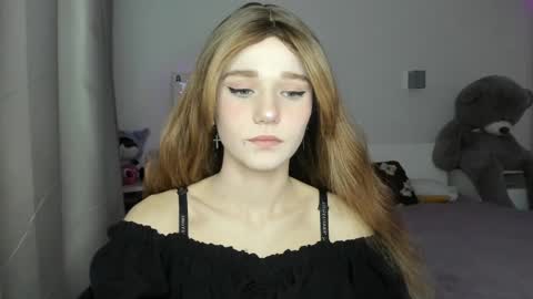 Snapshot of lizza_a chatting on 8, 4, 2026 lizza_a online show from 8, 4, 2026