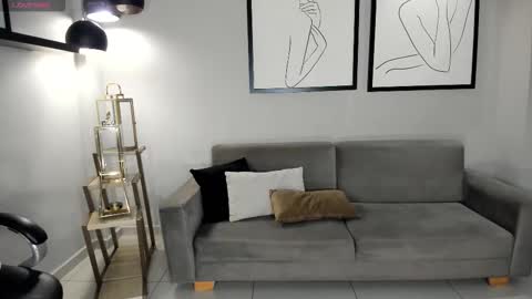 Lizzi  online show from 10, 1, 2026