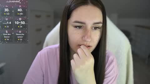 Lizi-Fox online show from 9, 11, 2025