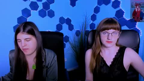 Snapshot of lizzie_boom chatting on 4, 3, 2026 lizzie_boom online show from 4, 3, 2026