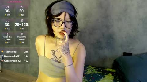 Snapshot of lizzielight chatting on 16, 12, 2024 LizzieLight online show from 16, 12, 2024