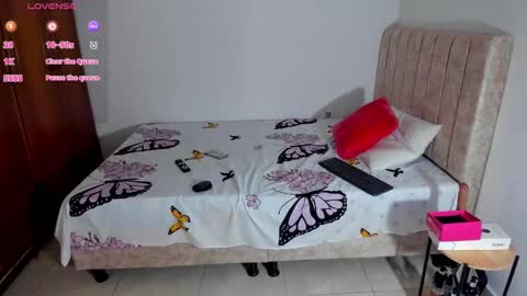 Snapshot of lizziemontana2 chatting on 25, 3, 2026 online show from 25, 3, 2026