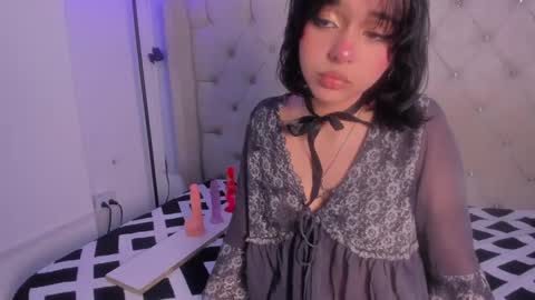 Snapshot of lizzy_dark chatting on 14, 10, 2025 Lizz online show from 14, 10, 2025