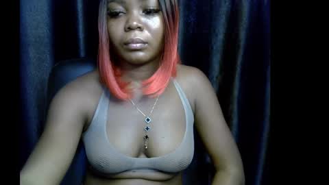 Snapshot of lizzy_petite chatting on 20, 9, 2025 lizzy online show from 20, 9, 2025