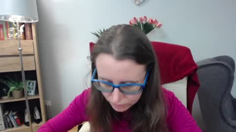 Lizzy online show from 10, 4, 2026