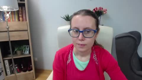 Snapshot of lizzy_sparkle chatting on 15, 6, 2026 Lizzy online show from 15, 6, 2026