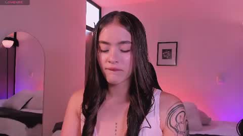 Snapshot of lizzycolins chatting on 24, 6, 2026 Lizzy Colins online show from 24, 6, 2026