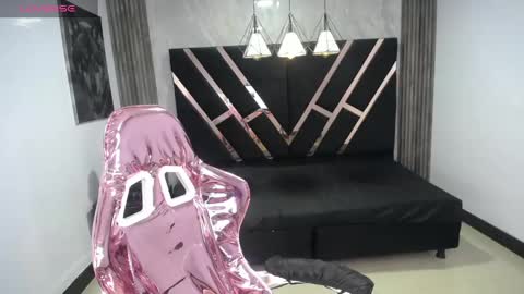 Snapshot of lizzyluk_ch chatting on 5, 12, 2024 Lizzy SCHEDULE BROADCASTING Monday-Saturday 11am4pm Colombia online show from 5, 12, 2024