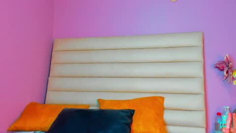 LizzySato online show from 9, 9, 2025