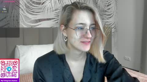 Snapshot of lizzysin chatting on 25, 5, 2026 lizzysin online show from 25, 5, 2026