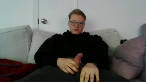 Snapshot of ljc_vmontminy3 chatting on 15, 12, 2025 Vincethecock online show from 15, 12, 2025