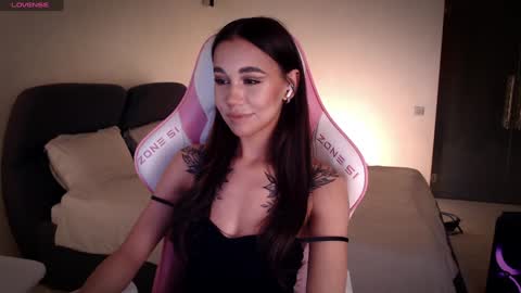 Snapshot of lnnsfw chatting on 29, 12, 2024 Linn my new page online show from 29, 12, 2024