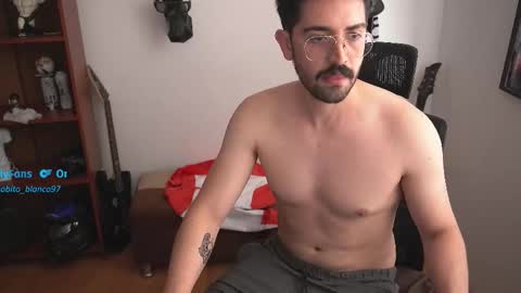 Lobito blanco Thefckingwolf main account online show from 31, 10, 2025