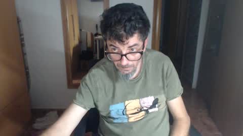 Snapshot of lobosolitario73 chatting on 15, 10, 2025 lobosolitario73 online show from 15, 10, 2025