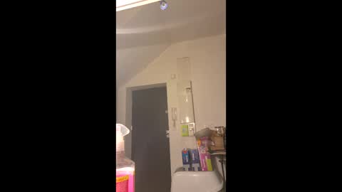 Snapshot of loccoparis chatting on 18, 2, 2026 loccoparis online show from 18, 2, 2026