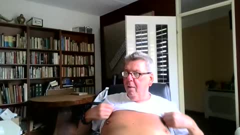 Snapshot of loebet chatting on 3, 5, 2026 Loebet online show from 3, 5, 2026