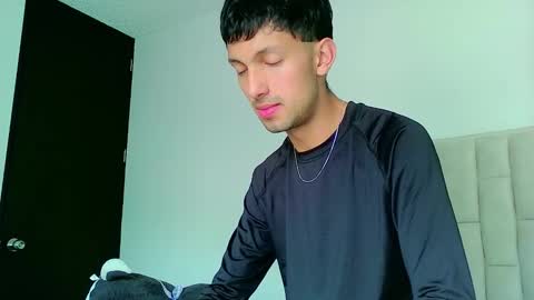 logaan_grey online show from 16, 1, 2026