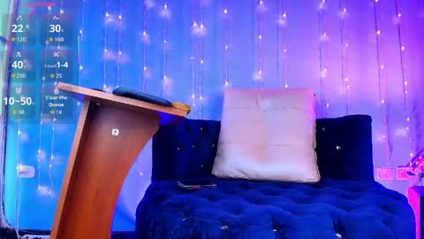 Snapshot of logan_adams27 chatting on 18, 4, 2026 Logan online show from 18, 4, 2026