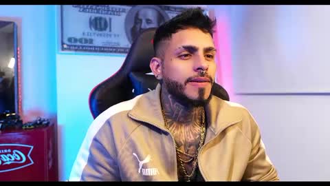 Snapshot of logan_hugh8 chatting on 2, 3, 2025 logan_hugh8 online show from 2, 3, 2025