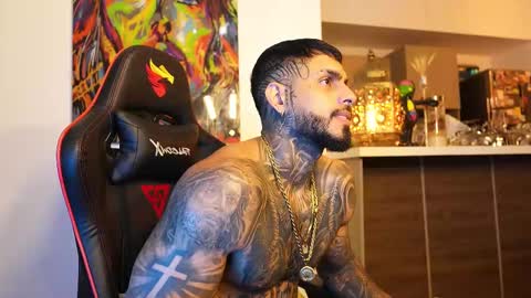 Snapshot of logan_hugh8 chatting on 28, 9, 2025 logan_hugh8 online show from 28, 9, 2025