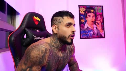 Snapshot of logan_hugh8 chatting on 16, 10, 2025 logan_hugh8 online show from 16, 10, 2025