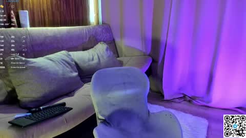 Snapshot of logan_mett chatting on 6, 4, 2026 Logan online show from 6, 4, 2026