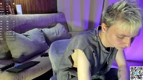 Snapshot of logan_mett chatting on 7, 4, 2026 Logan online show from 7, 4, 2026