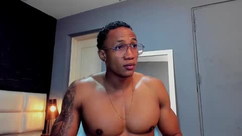 Snapshot of logan_varela chatting on 3, 1, 2025 logan_varela online show from 3, 1, 2025