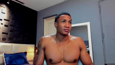 Snapshot of logan_varela chatting on 4, 1, 2025 logan_varela online show from 4, 1, 2025