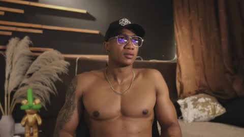 Snapshot of logan_varela chatting on 30, 1, 2025 logan_varela online show from 30, 1, 2025