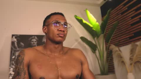 Snapshot of logan_varela chatting on 4, 2, 2025 logan_varela online show from 4, 2, 2025