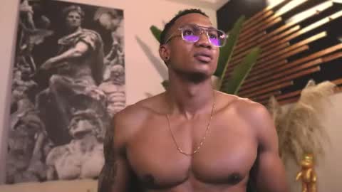 Snapshot of logan_varela chatting on 12, 2, 2025 logan_varela online show from 12, 2, 2025