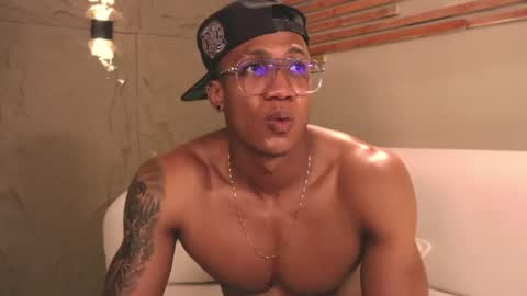 Snapshot of logan_varela chatting on 1, 3, 2025 logan_varela online show from 1, 3, 2025