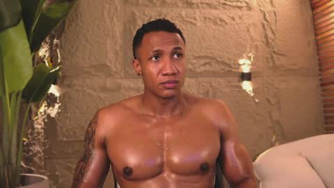 Snapshot of logan_varela chatting on 7, 3, 2025 logan_varela online show from 7, 3, 2025