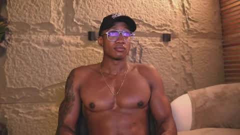 Snapshot of logan_varela chatting on 12, 3, 2025 logan_varela online show from 12, 3, 2025