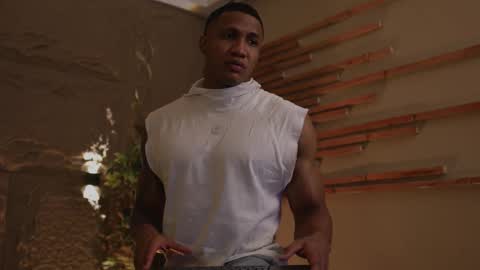 Snapshot of logan_varela chatting on 4, 10, 2025 logan_varela online show from 4, 10, 2025