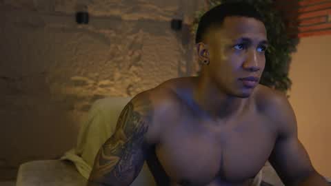 Snapshot of logan_varela chatting on 19, 10, 2025 logan_varela online show from 19, 10, 2025