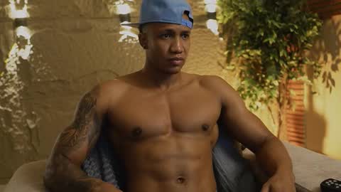 Snapshot of logan_varela chatting on 9, 11, 2025 logan_varela online show from 9, 11, 2025