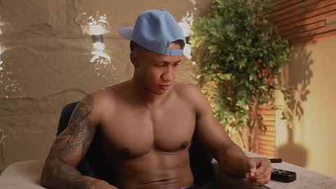 Snapshot of logan_varela chatting on 16, 11, 2025 logan_varela online show from 16, 11, 2025