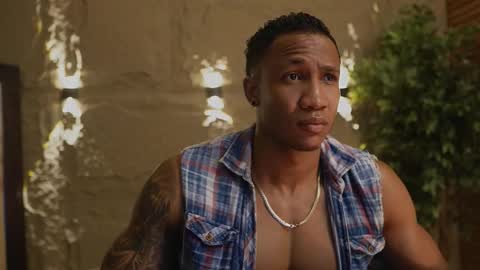 Snapshot of logan_varela chatting on 20, 11, 2025 logan_varela online show from 20, 11, 2025