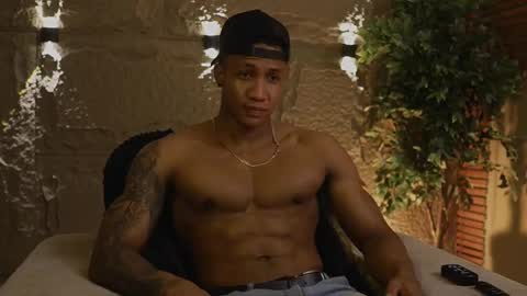 Snapshot of logan_varela chatting on 22, 11, 2025 logan_varela online show from 22, 11, 2025