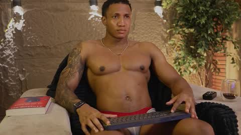 Snapshot of logan_varela chatting on 27, 11, 2025 logan_varela online show from 27, 11, 2025