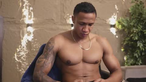 Snapshot of logan_varela chatting on 17, 12, 2025 logan_varela online show from 17, 12, 2025