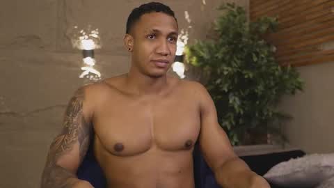 Snapshot of logan_varela chatting on 20, 12, 2025 logan_varela online show from 20, 12, 2025